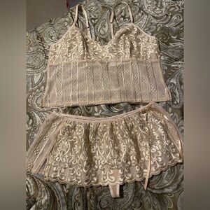 Vintage Lace 2 piece lingerie thong set